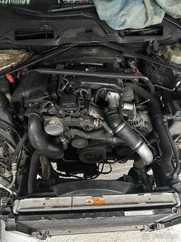 Bmw e91 320d diely - 6