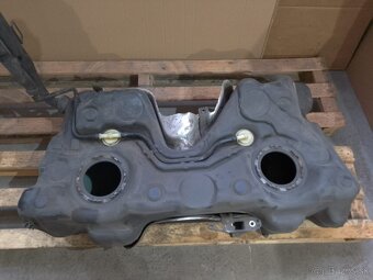 nádrž, čerpadlo, plavák Superb 2 diesel - 6