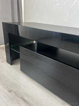TV stolík - 6