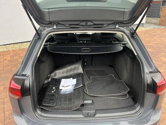 VW Golf VIII Variant 2.0 TDI 85kw DSG - 6