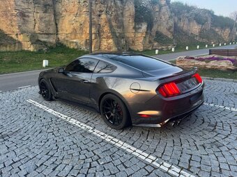 Ford mustang 5,0 - 6