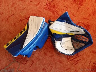 Brankárska lapačka a vyrážačka CCM EFLEX 5, senior., custom - 6