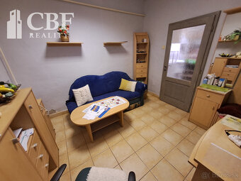 Na predaj nebytový priestor / obchod v centre obce Plešivec - 6