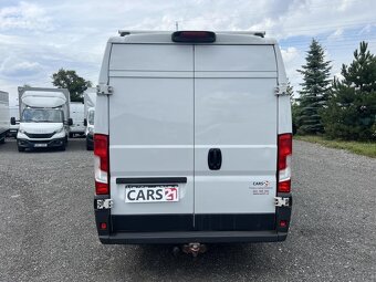 Prodám Fiat Ducato 2.3MJT,110kw. 5míst. Střešní příčníky. TZ - 6