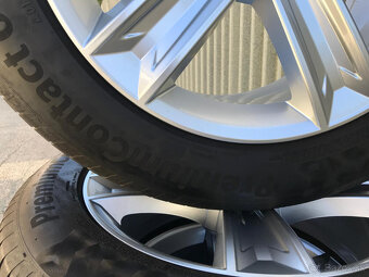 Predam 20” elektrony s pneu na AUDI Q8 - 6