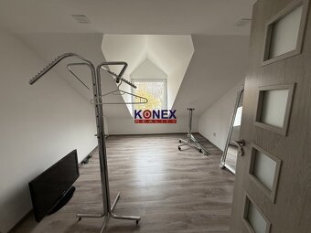 NA PREDAJ – Priestranný poschodový rodinný dom HRAŇ - 6