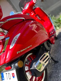 Vespa Primavera 125 red - 6