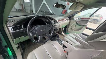 Chrysler Pacifica Touring. 3.6 - 6