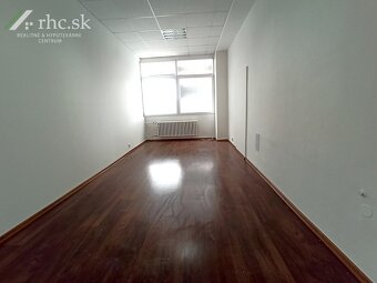 PRENÁJOM PODNIKAJTE V CENTRE - PRIESTORY NA PRENÁJOM - HLAVN - 6
