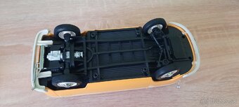 Volkswagen T1 bus 1:18 - 6