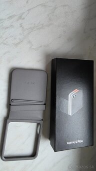 Predám Samsung Galaxy Z Flip 6 512 gb - 6