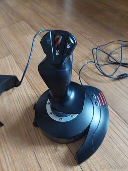 Joystick Thrustmaster T.Flight Hotas X - 6
