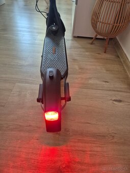Ninebot kickscooter f2 by segway - 6