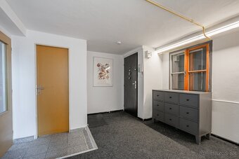3 IZB. BYT - ATELIÉR - TEHLOVÝ DOM - 6