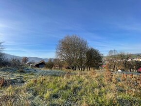 Predám prekrásny stavebný pozemok - 6
