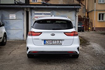 Kia Ceed SW 1.5 TGDi Silver, 1. Majiteľ, Navi,Kamera,Connect - 6