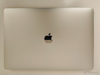 MacBook Pro 15 2016 | i7 • 16GB • 256GB SSD - 6