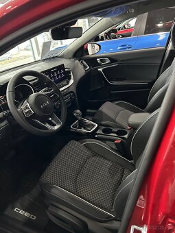 KIA Ceed 1,5 T-GDi 7DCT GOLD Gold+ MY25 - 6