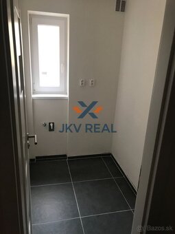 2-izbový byt zrekonstruovany v širšom centre - Janouškova - 6