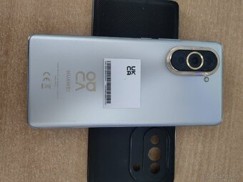 Predám 2 mobilné telefóny Huawei - 6