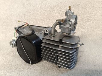 NOVÝ - motor babetta 210 , uloženka - 6