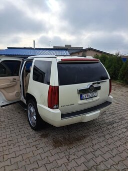 CADILLAC ESCALADE - 6