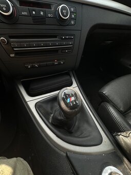 Rozpredám BMW E87 123d Biturbo N47d20d M-Paket,R17 - 6