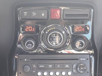 Predám Citroen C3 Picsso 1.6 Benzin Exclusive - 6
