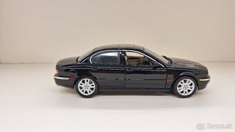1:18 JAGUAR X-TYPE - 6