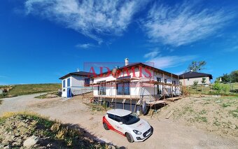ADOMIS - predám pekný 5-izbový bungalov2, 123m2,Ortáše 607m2 - 6