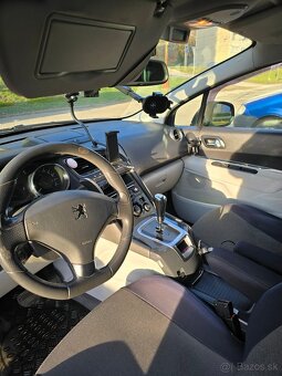 Peugeot 5008 - 6