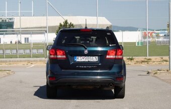 Fiat Freemont z roku 2014 - 6