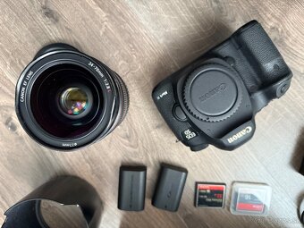 Canon EOS 5D MarkIII - Objektiv Canon EF 24-70mm 1:2.8 - 6