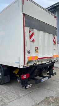 Nakladne auto hydraulické čelo IVECO - 6
