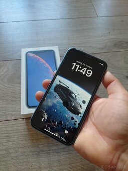 Apple iPhone XR - 6