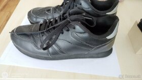 Predám detskú športovú obuv veľkosť 39, zachovalé - 6