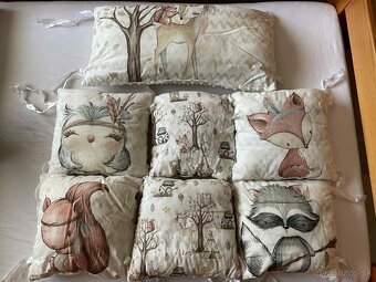 Vankúšikový mantinel a obliečky Lesné zvieratká + pyžamožrút - 6