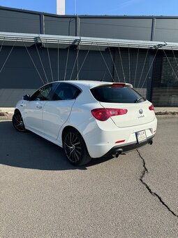 Alfa Romeo Giulietta 1.8 TBi 177kw Quadrifoglio Verde QV - 6
