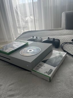 Xbox one S - 6