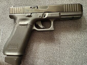 Glock 17 gen 5 mos - 6