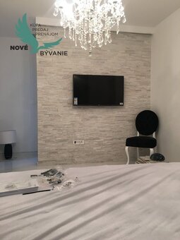 Exkluzívne na predaj luxusná vila 3x apartmán len 70 od mora - 6