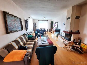 Výhradne: 5-izb. Dom, 1066 m2, Garáž,  Klátova Nová Ves - 6