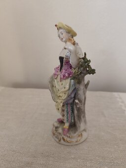 Passau žena nemecko porcelánová soška - 6