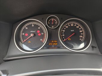 Opel Astra Combi 2008 - 6