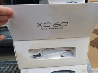 MODELY VOLVO v poškodených obaloch - 6