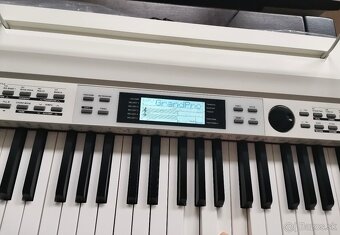 predám prenosné digitálne piano /stage piano plne funkčné - 6