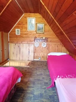 Na predaj čarovný drevený zrub v prírode – priamo v... - 6