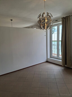 Prenájom 3- izbový byt Kysucké Nové Mesto - centrum 80 m2 - 6