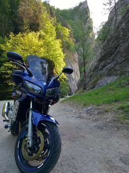 Predám YAMAHA FAZER FZR 1000 - 6