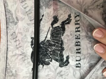 BURBERRY damske tricko M/L - 6